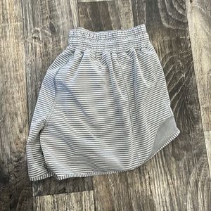 Lululemon shorts- like new!!